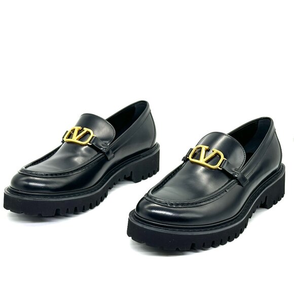 Valentino Garavani V Logo VLOGO Leather Flat Lug Sole Loafers Shoes Black - Picture 13 of 16